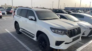 2022 Toyota Prado in dubai