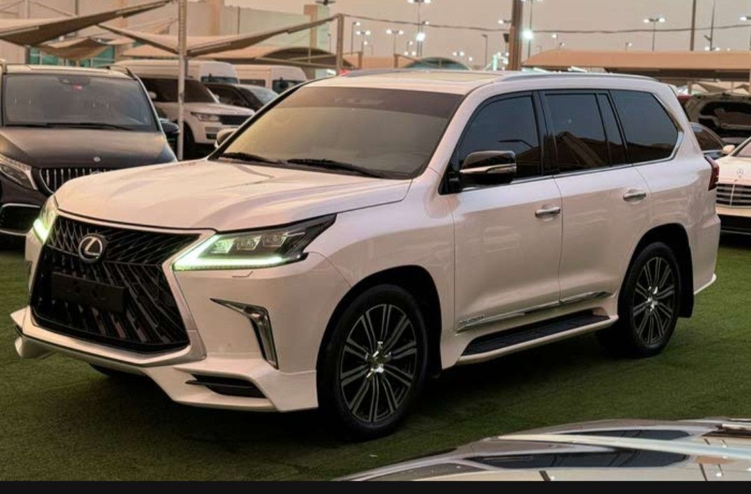 2019 Lexus LX 570 in dubai