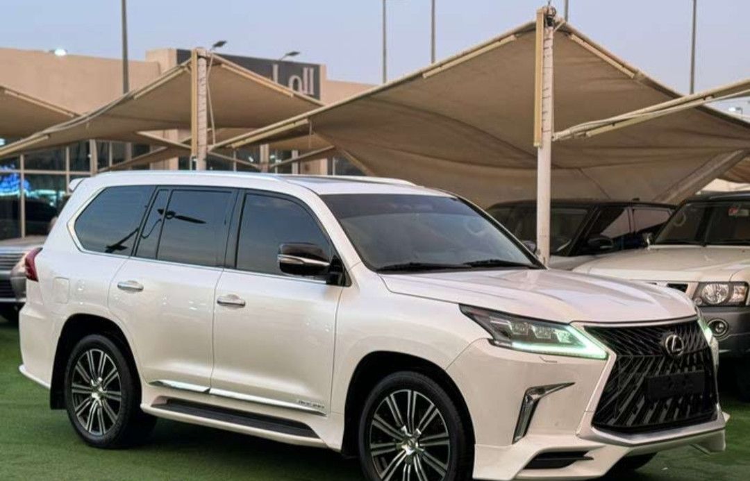 2019 Lexus LX 570