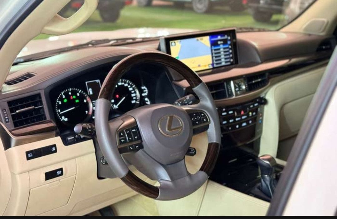 2019 Lexus LX 570