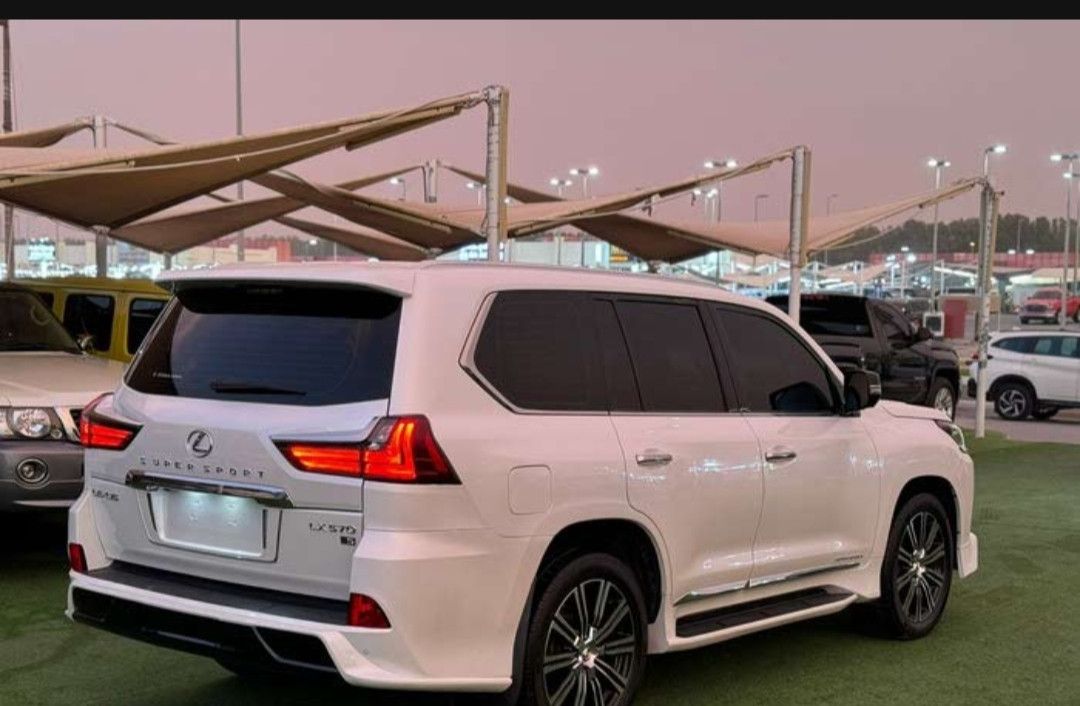 2019 Lexus LX 570