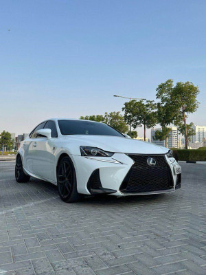 2017 Lexus IS