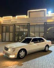 2000 Lexus LS 400 in dubai