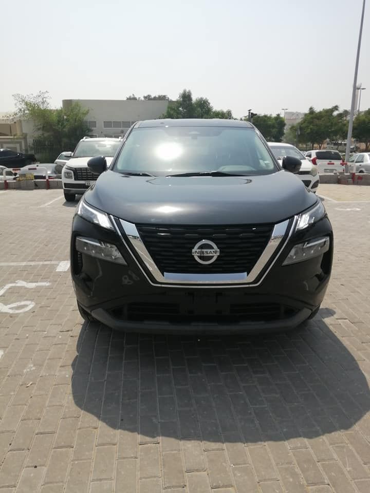 2021 Nissan Rogue in dubai