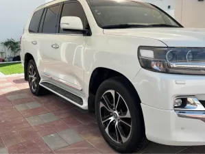 2021 Toyota Land Cruiser