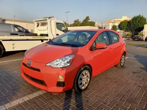 2012 Toyota Prius in dubai