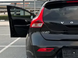 2016 Volvo V40