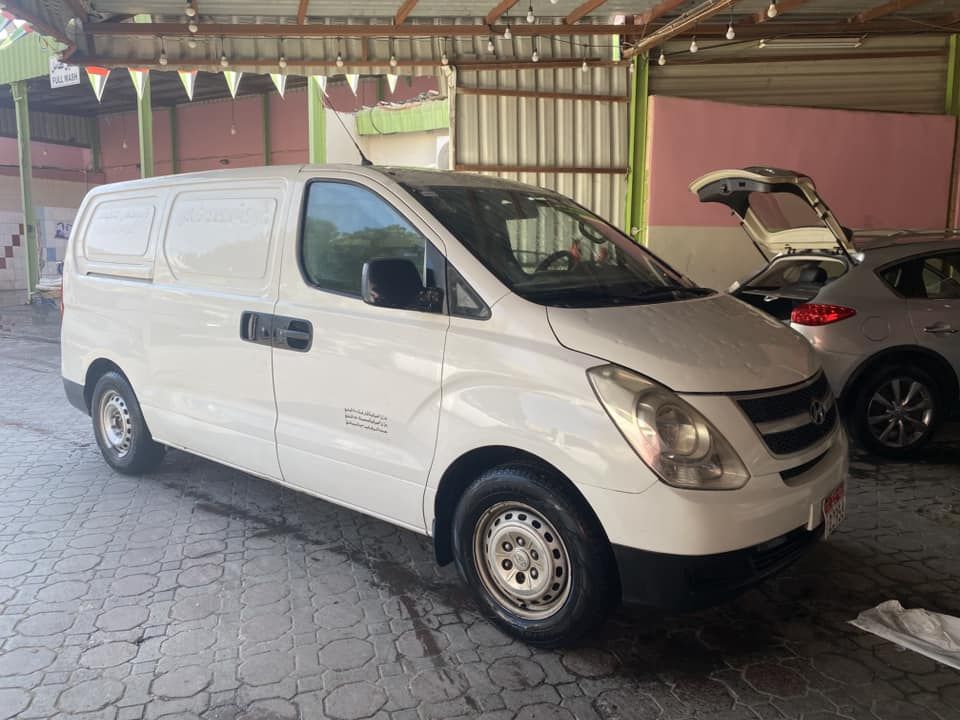 2010 Hyundai H1 in dubai