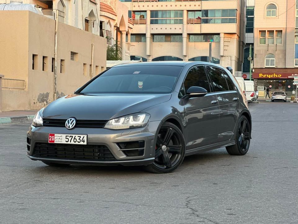 2014 Volkswagen Golf in dubai