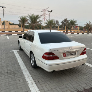 2005 Lexus LS