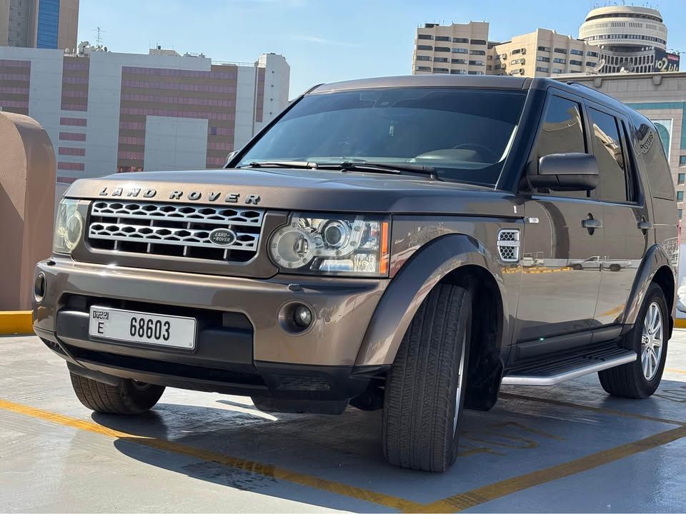 2011 Land Rover LR4 in dubai