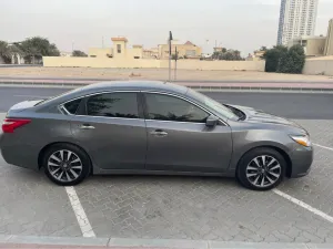 2017 Nissan Altima in dubai