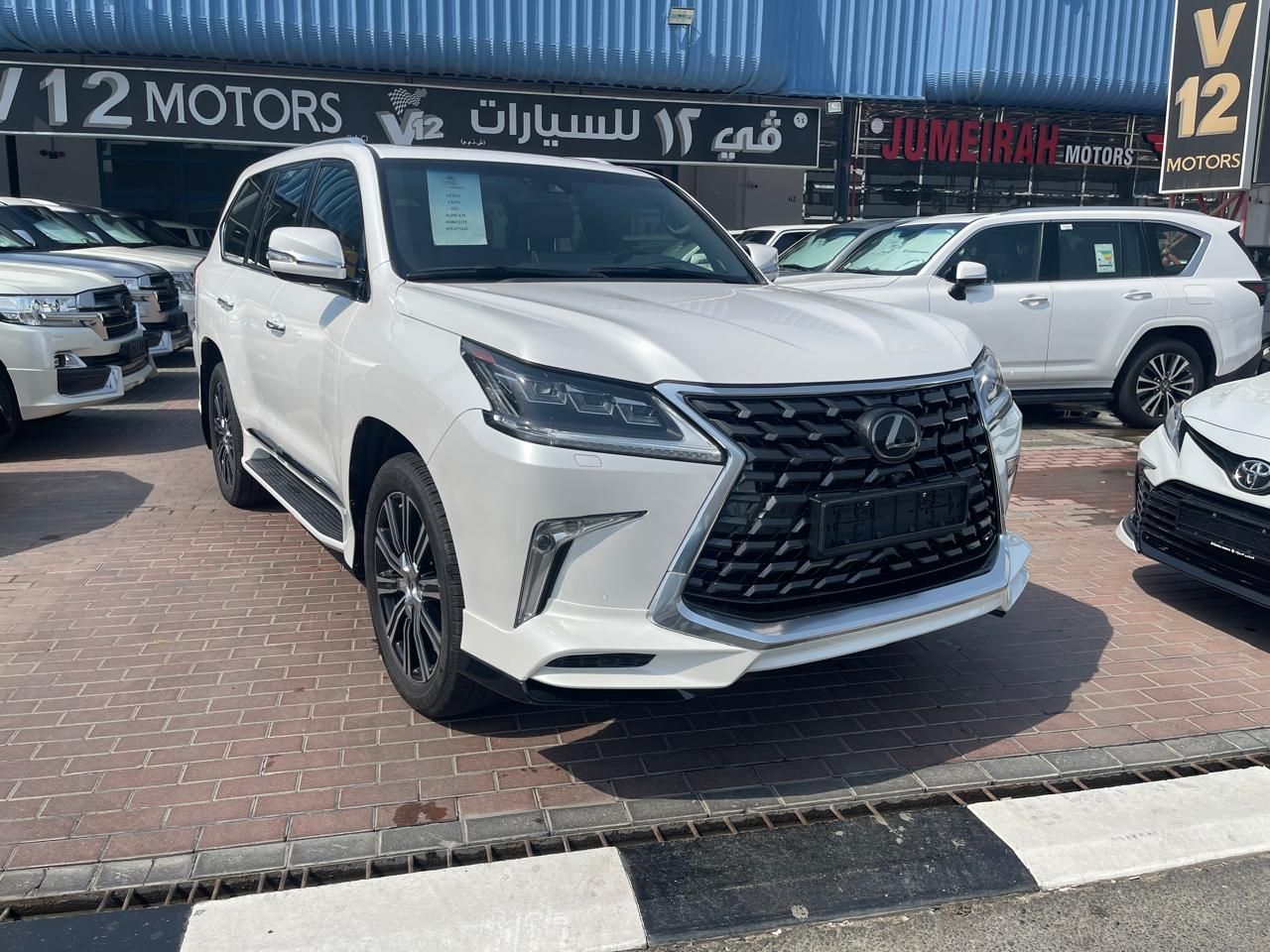 2021 Lexus LX 570 in dubai