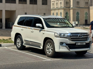 2016 Toyota Land Cruiser in dubai