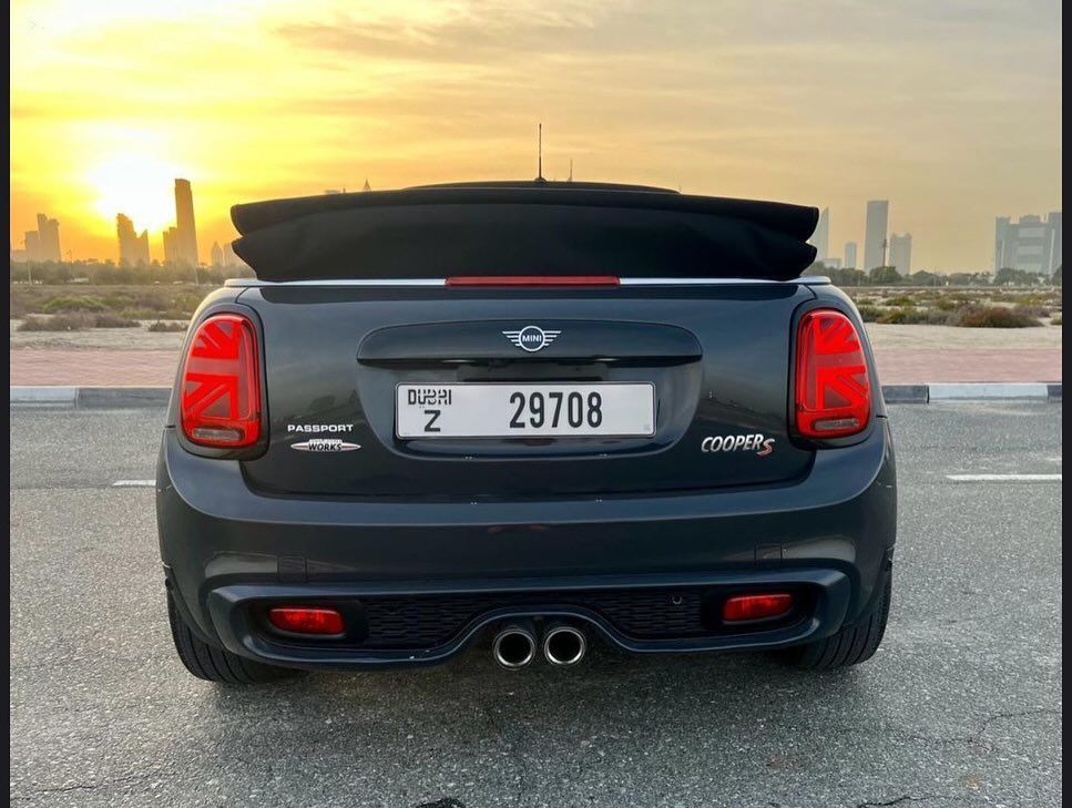 2018 Mini Convertible in dubai