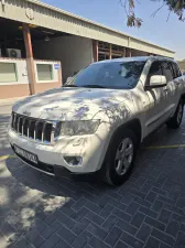 2011 Jeep Grand Cherokee in dubai