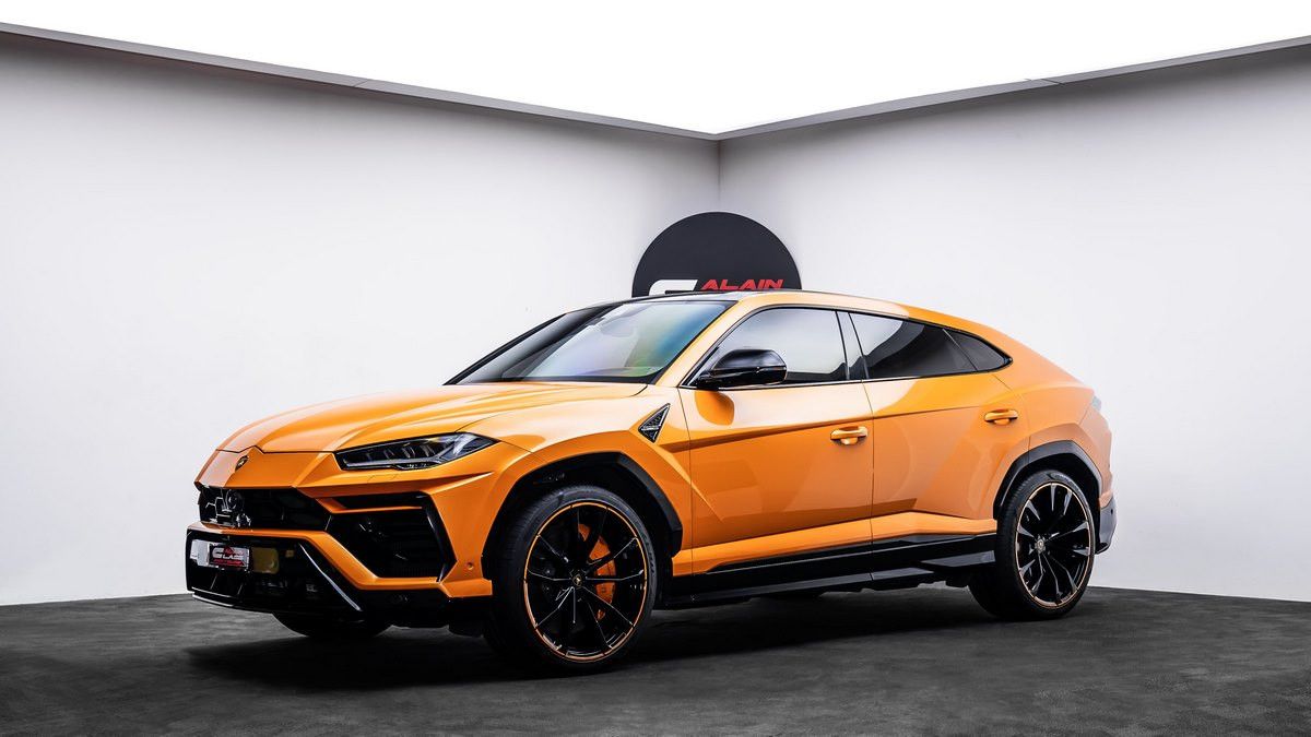 2022 Lamborghini URUS in dubai