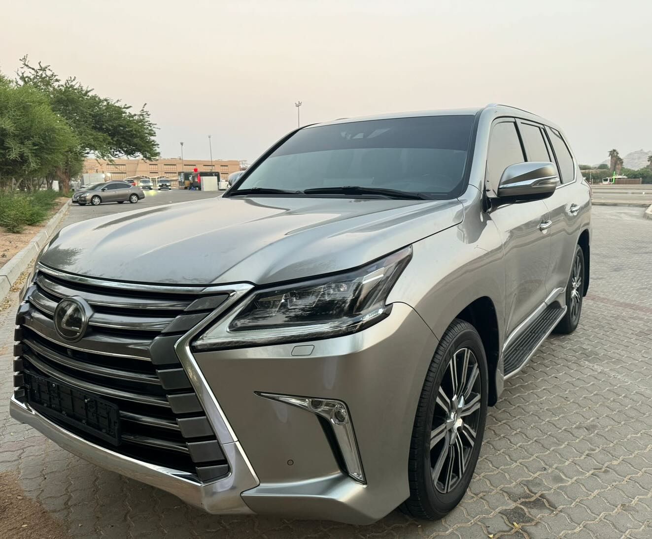 2019 Lexus LX 570 in dubai