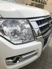 2018 Mitsubishi Pajero