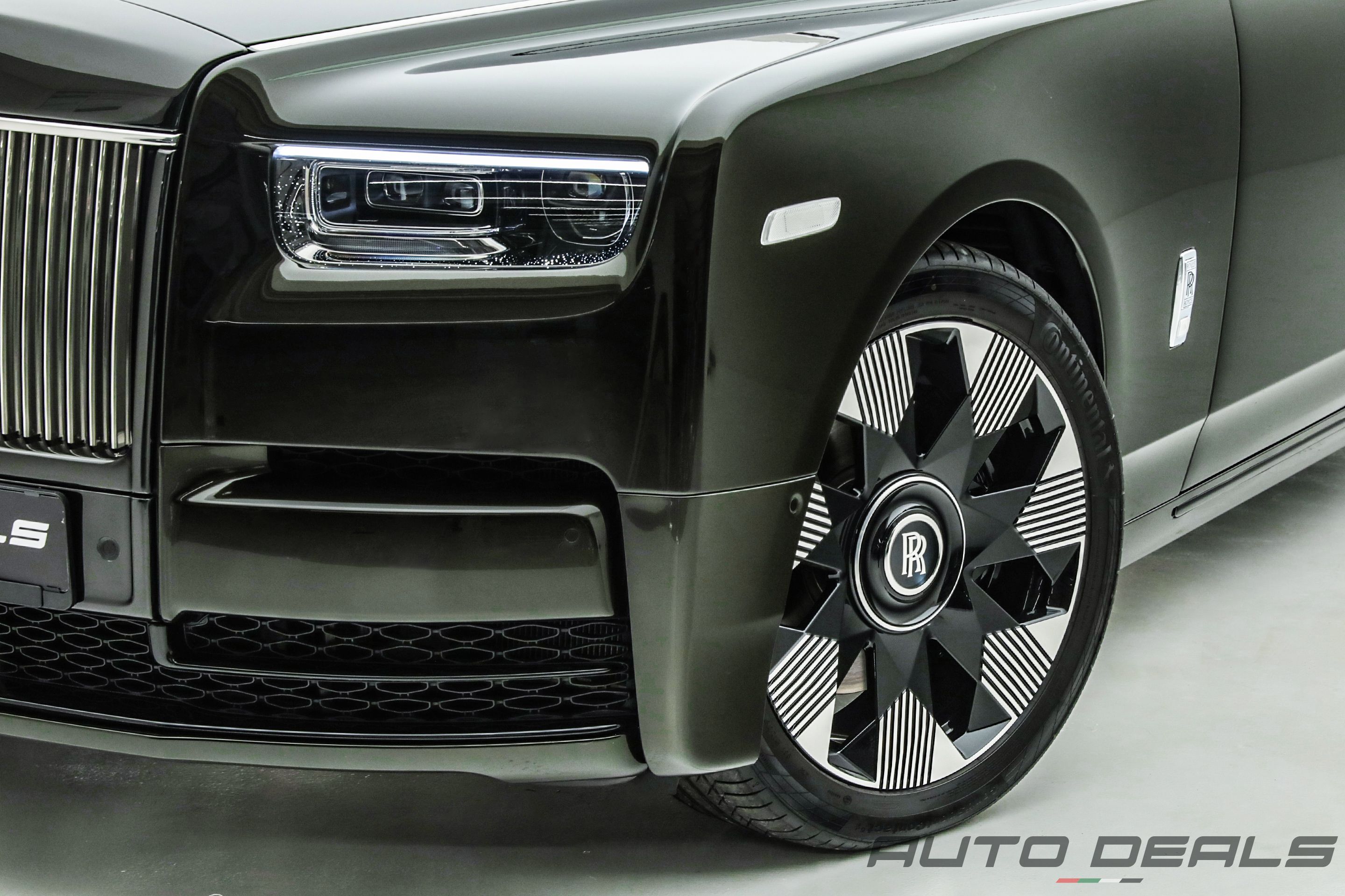 2023 Rolls Royce Phantom