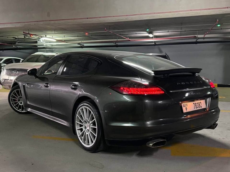 2012 Porsche Panamera