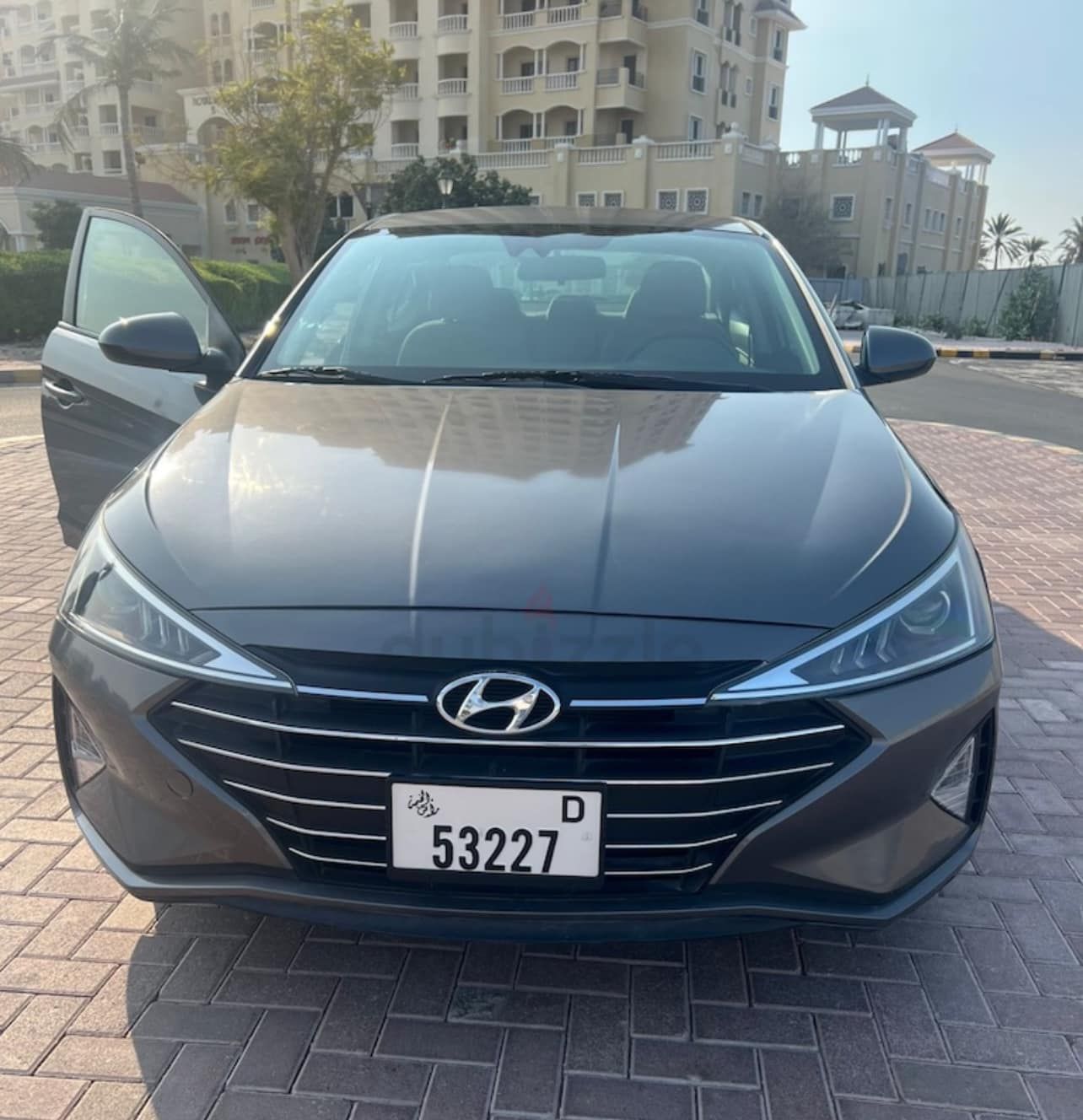 2020 Hyundai Elentra in dubai