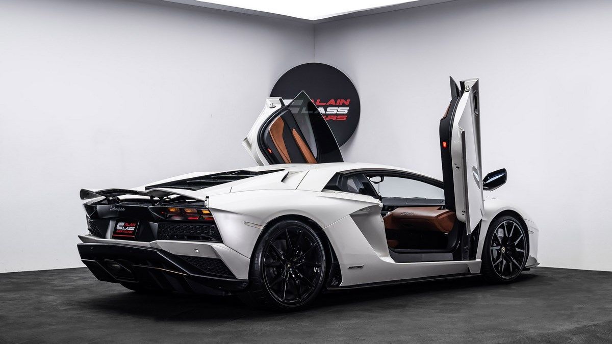 2017 Lamborghini Aventador