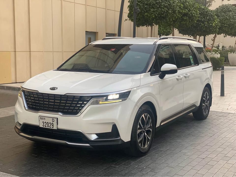 2021 Kia Carnival in dubai