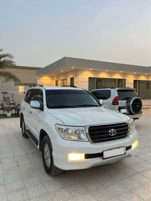 2009 Toyota Land Cruiser in dubai