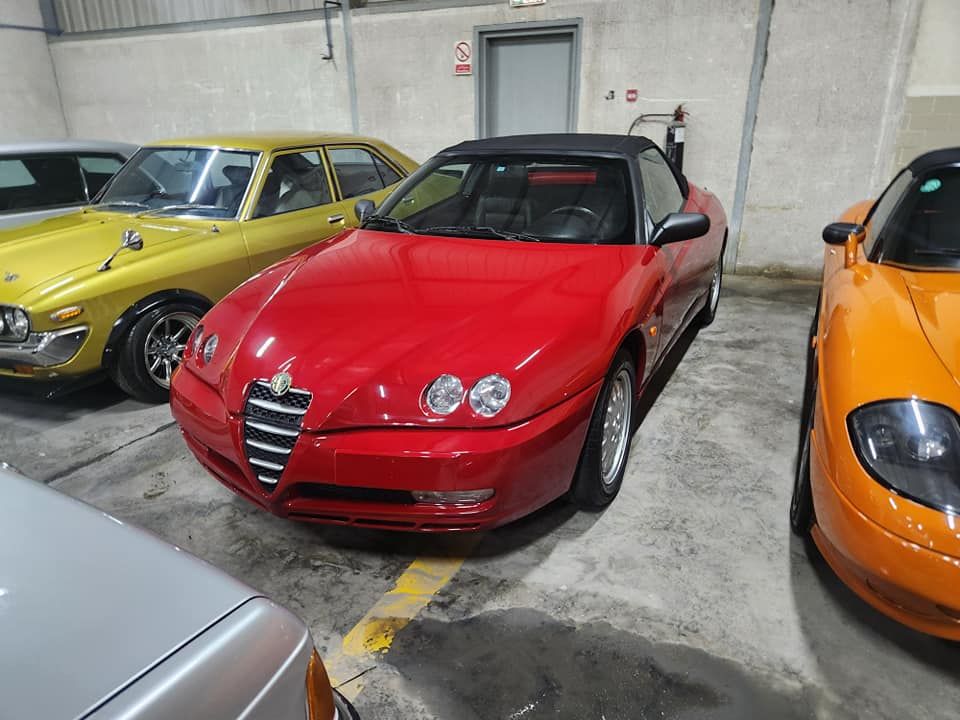 1998 Maserati Spyder in dubai