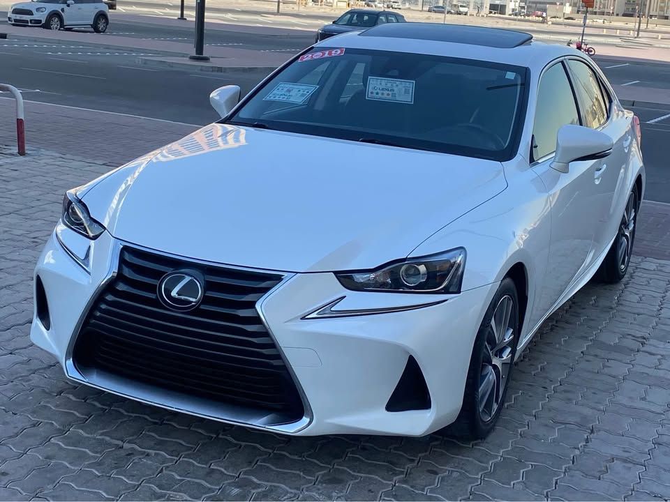 2019 Lexus IS