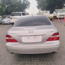 2005 Lexus LS 430