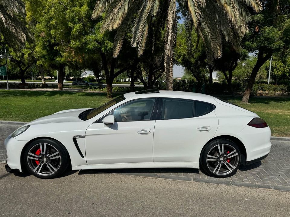 2011 Porsche Panamera