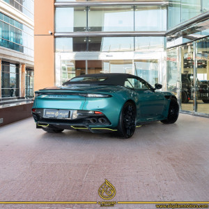 2023 Aston Martin DBS