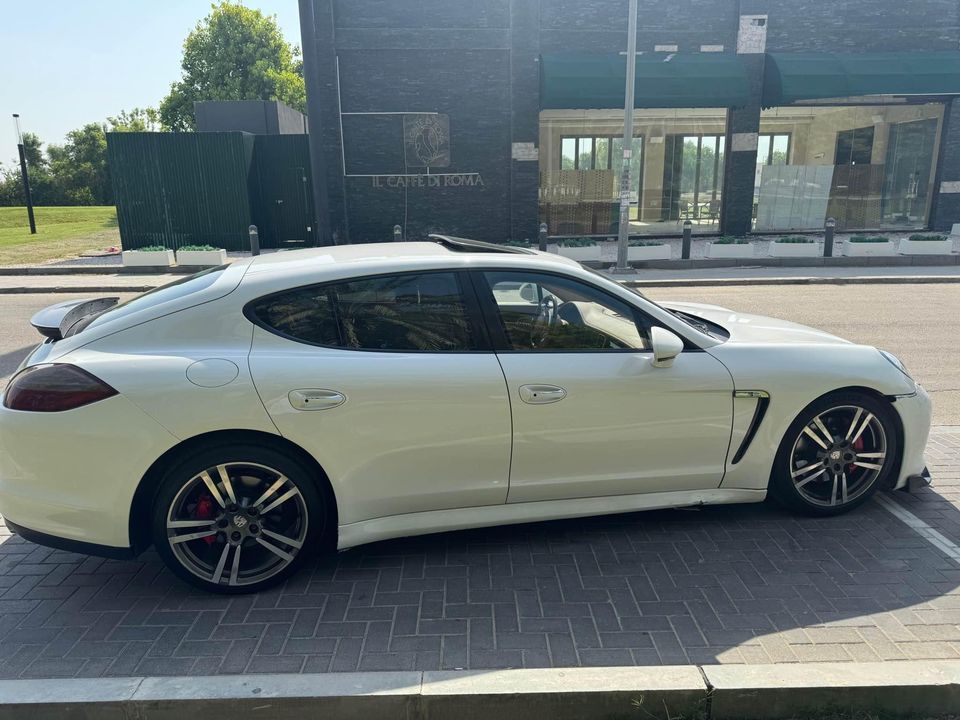 2011 Porsche Panamera