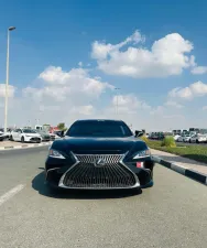 2019 Lexus ES