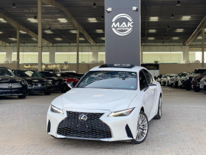 2022 Lexus IS