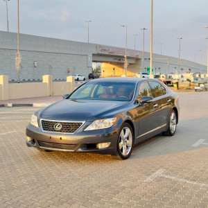 2010 Lexus LS 460 in dubai