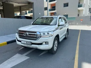 2016 Toyota Land Cruiser in dubai