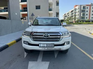 2016 Toyota Land Cruiser