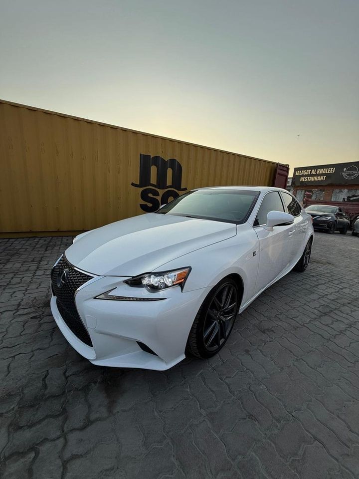 2015 Lexus IS 250 in dubai