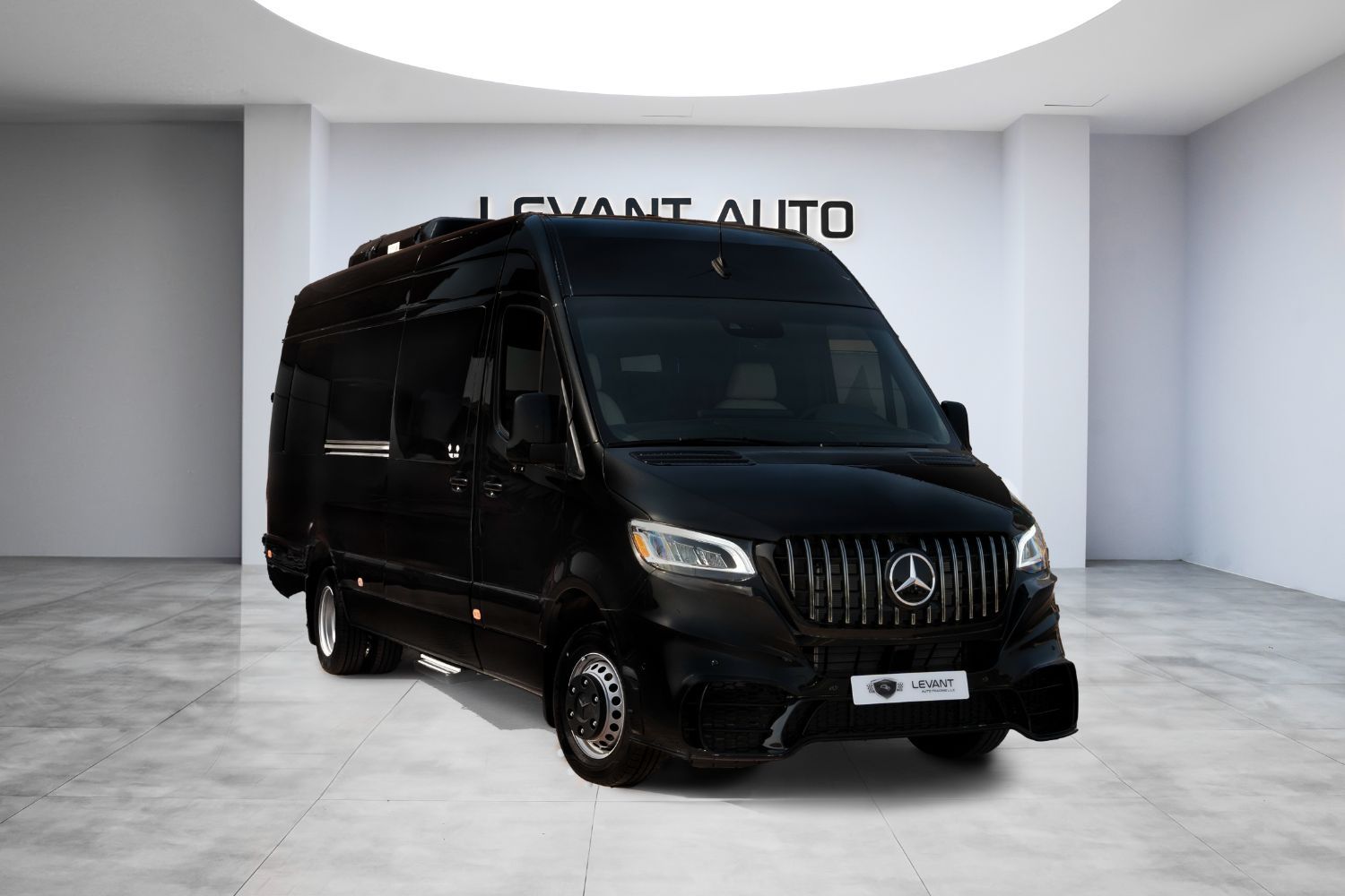 2023 Mercedes-Benz Sprinter in dubai