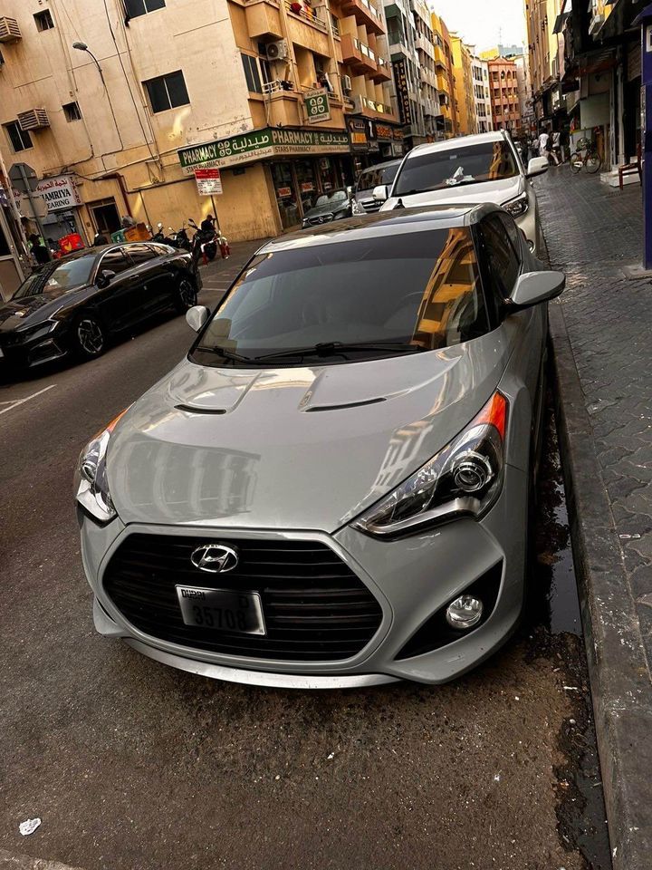 2013 Hyundai Veloster in dubai