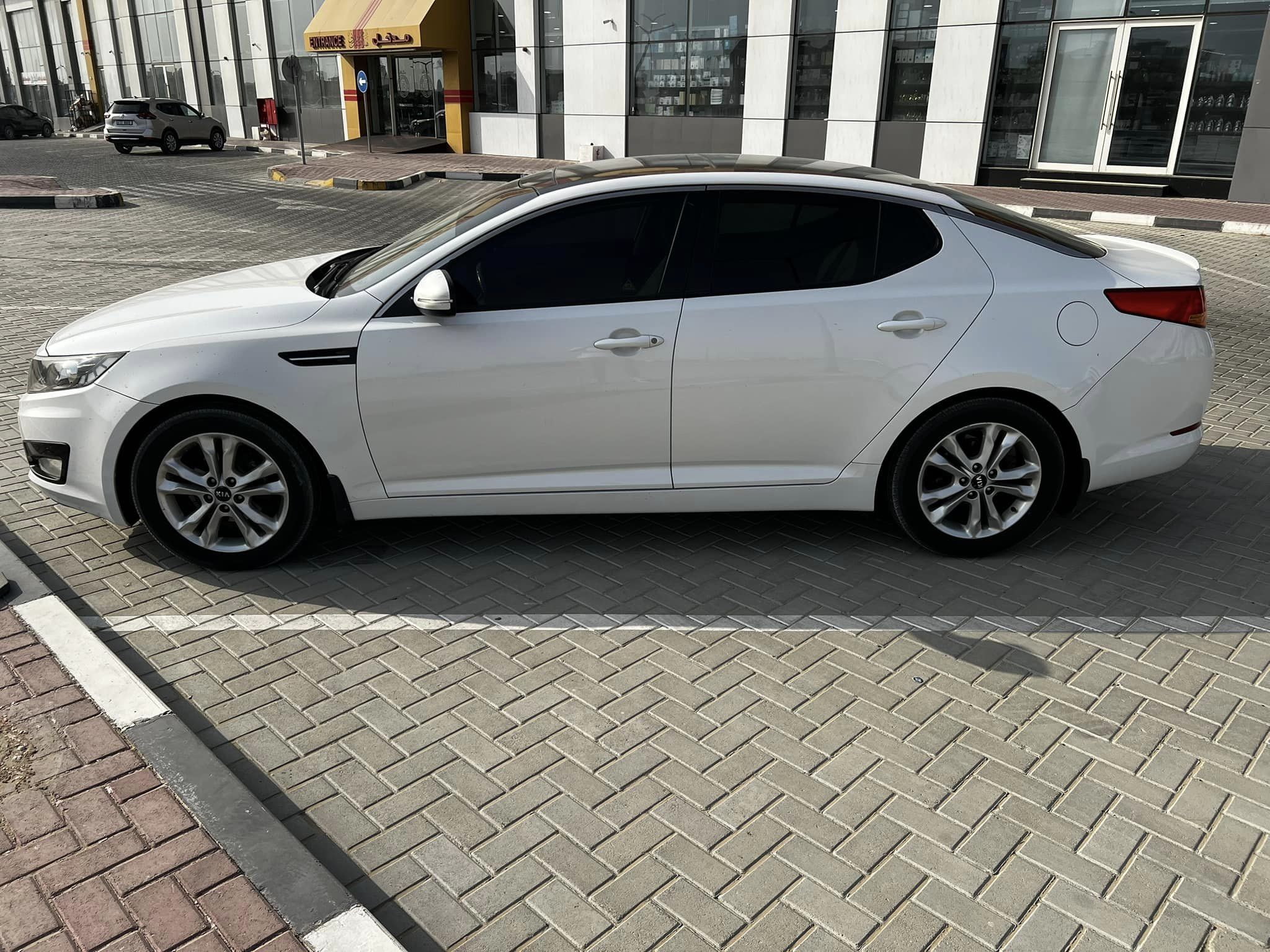 2011 Kia Opirus