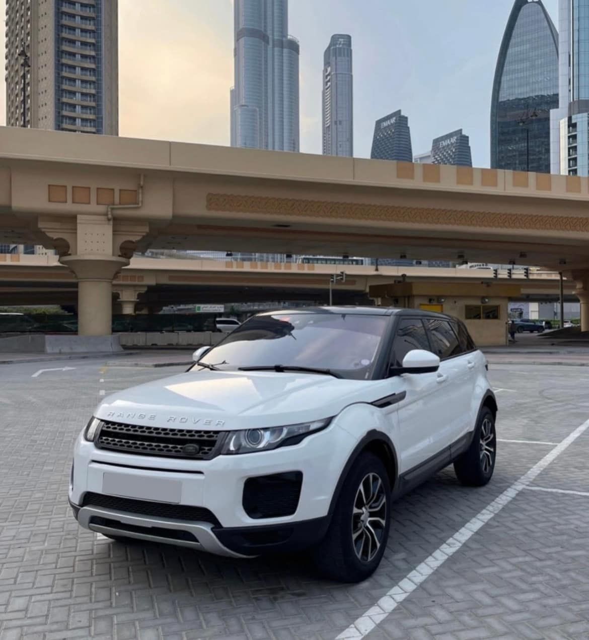 2018 Land Rover Range Rover Evoque in dubai