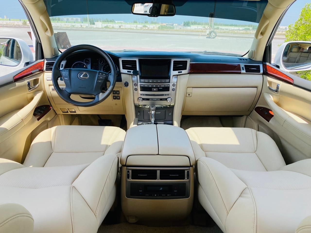 2014 Lexus LX 570