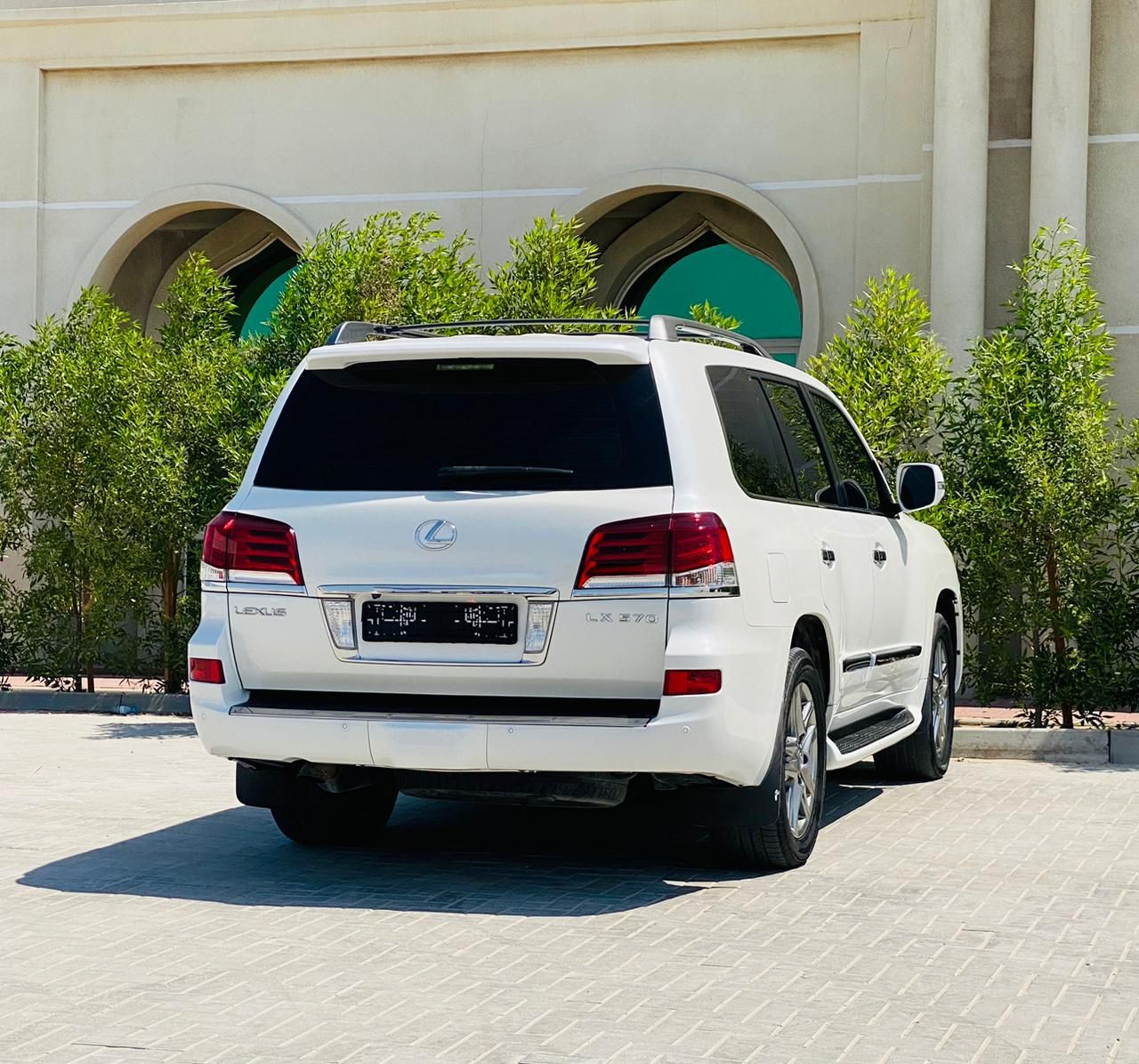 2014 Lexus LX 570