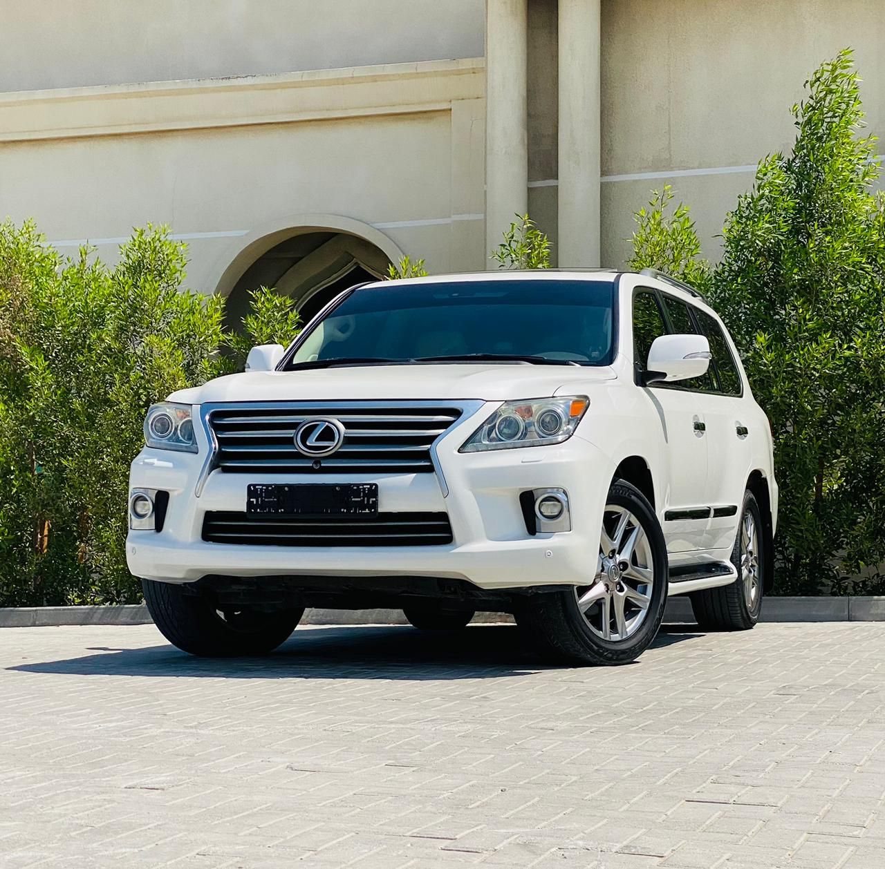 2014 Lexus LX 570