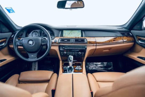 BMW750LI