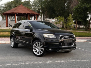 2013 Audi Q7 in dubai